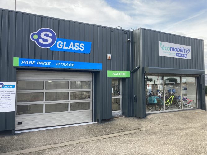 Photo centre Point S - 26000 Valence